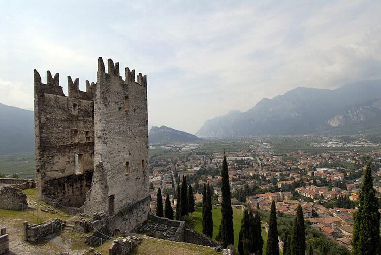 Top cultura: 10 luoghi culturali da non perdere nel garda trentino Autunno Cultura Estate Inverno Primavera  