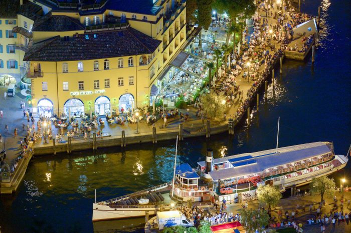 Sailing on Lake Garda: the most beautiful glimpses straight out from the lake Summer Tips  