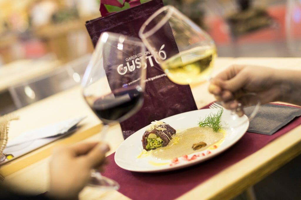 GARDA CON GUSTO - CARNE SALADA & CO.: the food and wine event of the year is about to come Events Food and wine  