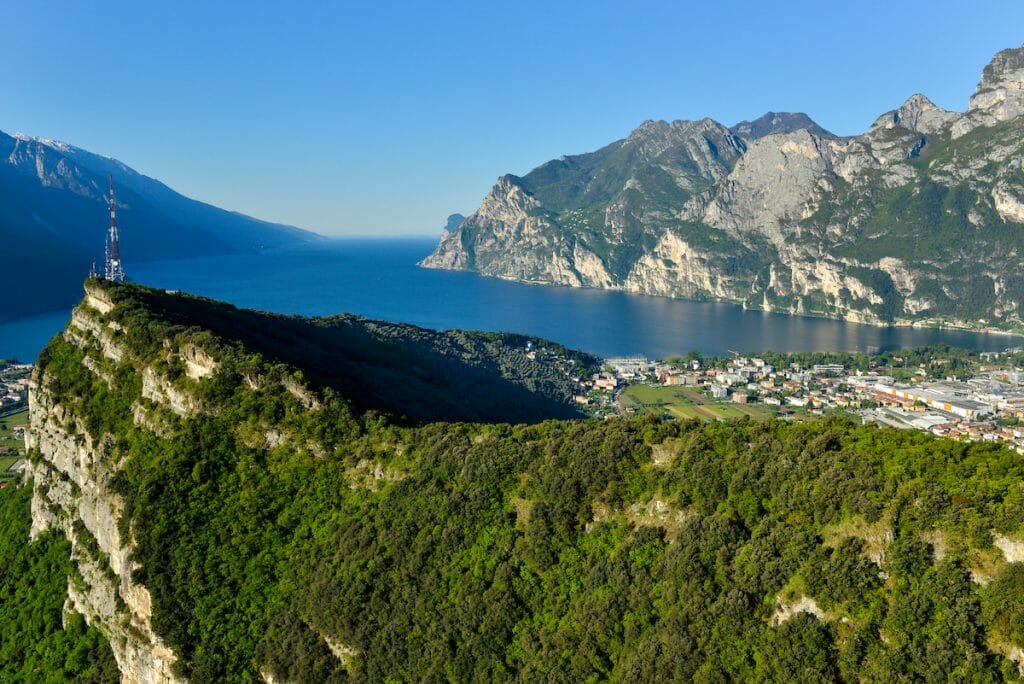 Wie kann man am besten den Garda Trentino erreichen? Frühling Herbst Sommer Tipps Winter  