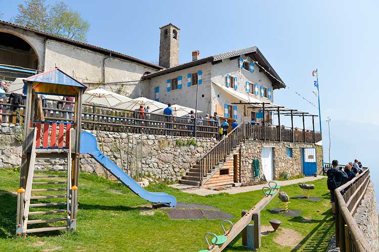 Walk this way - Passeggiate di fine estate nel Garda Trentino Autunno Estate Outdoor  