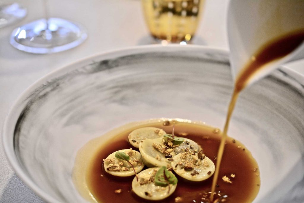 Peter Brunel-Gourmet Restaurant, eine Schatzkiste mit authentischer Kochkunst im Herzen des Gardasees Trentino. Gastronomie  